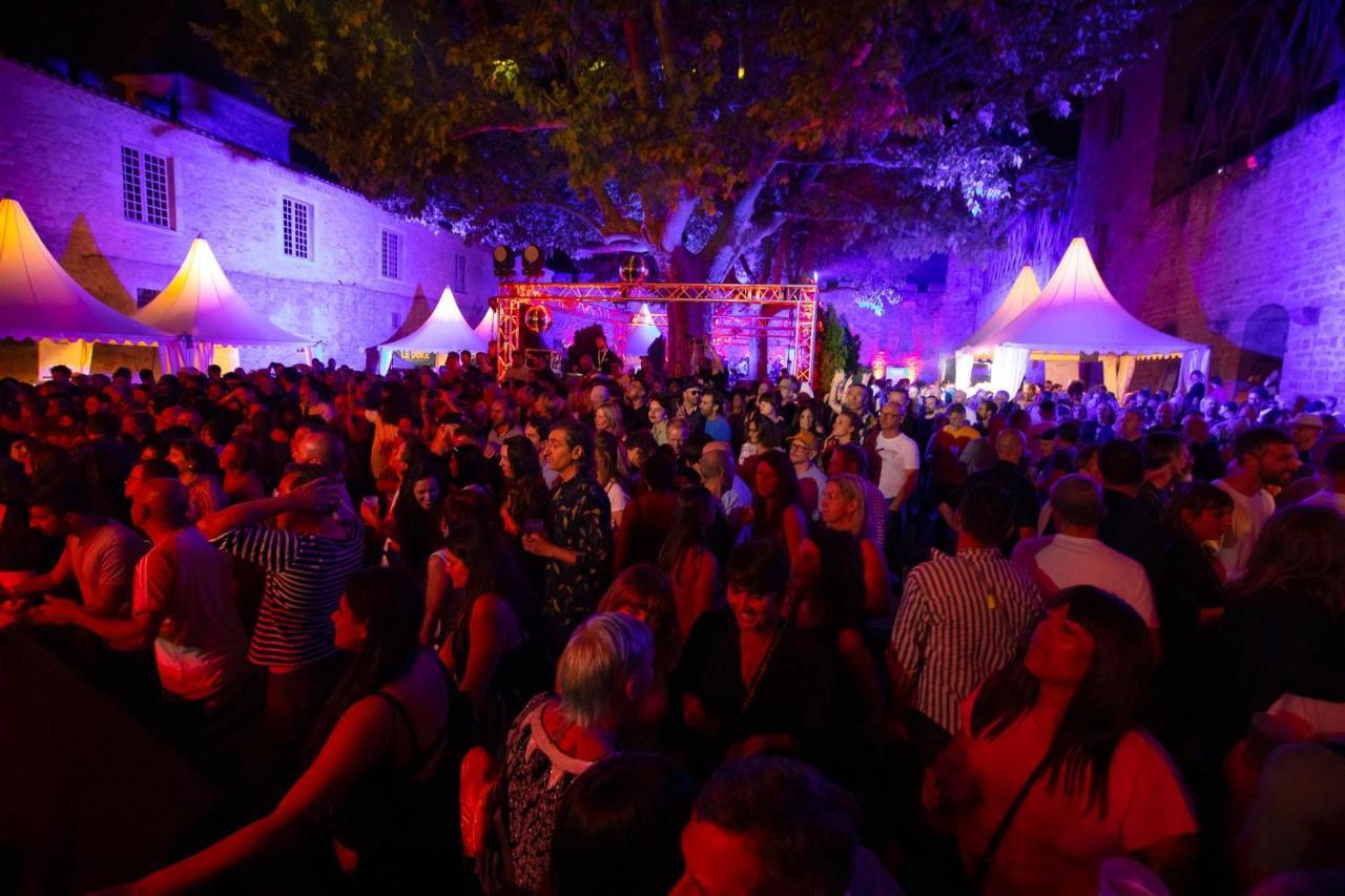 Tout Confort ! Calme, Climatisation, Parking Gratuit, Grande Terrasse, Ascenseur, Wifi Carcassonne Eksteriør billede